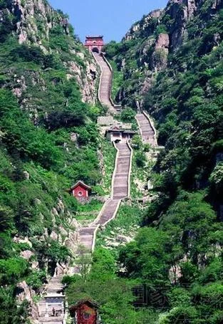 泰安十大旅游景点_1