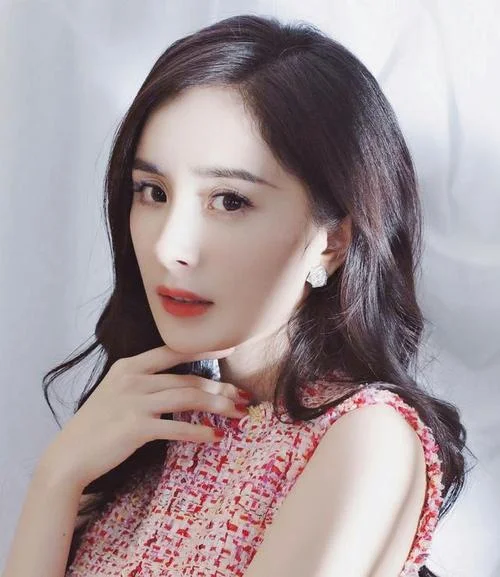 杨幂替身叫什么_2
