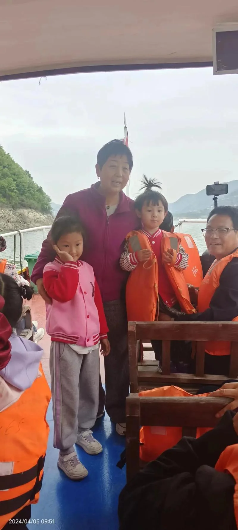 兄弟姐妹出游的心情感悟-兄弟姐妹出游感悟