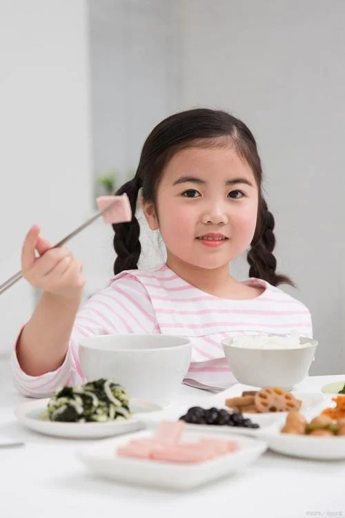 小朋友怎么学用筷子-儿童学用筷子