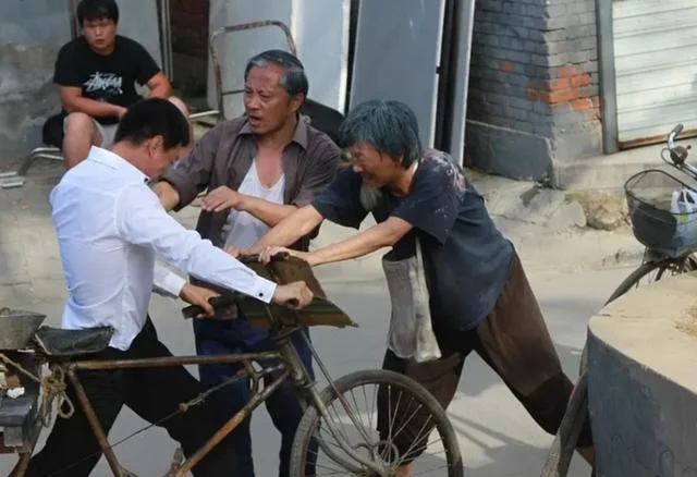 怪友完整版电影结局_2