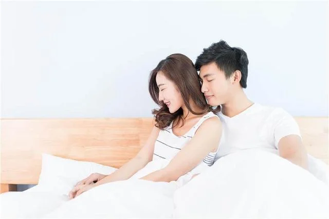 梦见老公和别的女人睡在一起_2