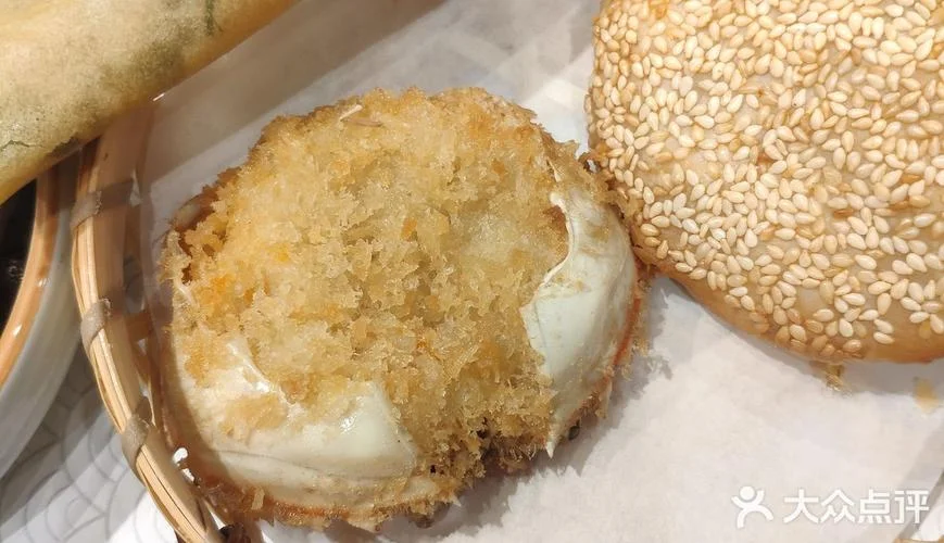 梦见自己肚子饿吃糖果-梦见饥肠辘辘吃糖