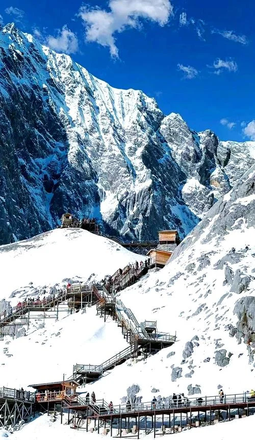 云南十大景点排行-云南必游十大景点