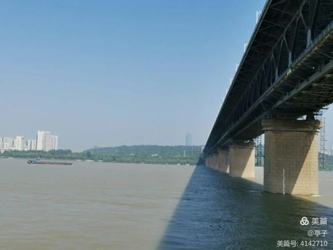 武昌至恩施多少公里_2