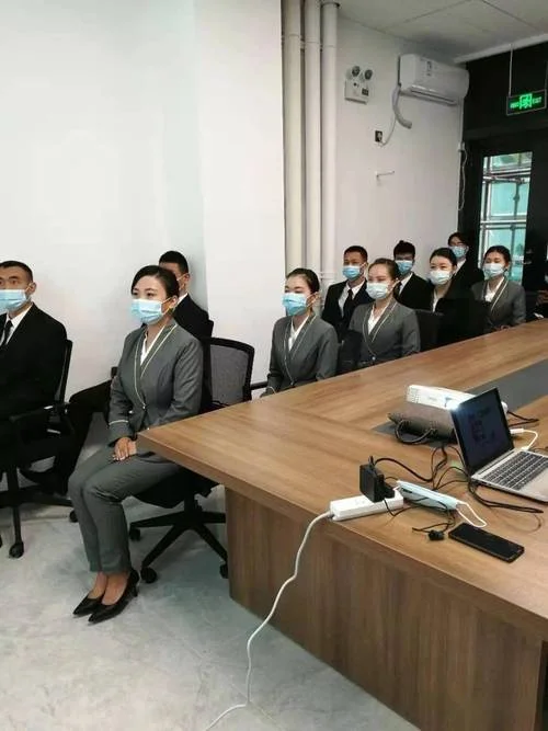 物业公司的客服做什么_1
