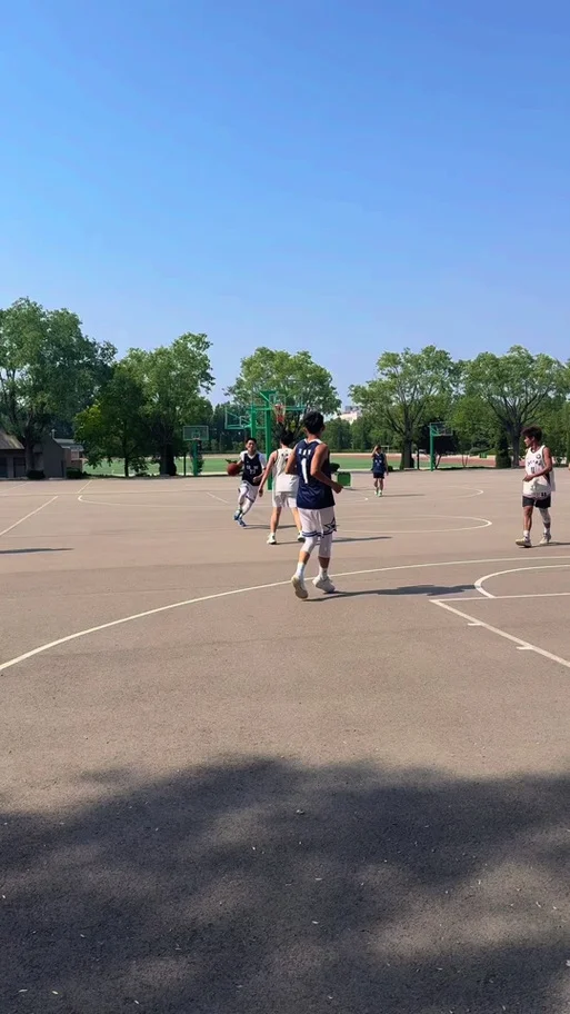 延安新区高级中学篮球_1