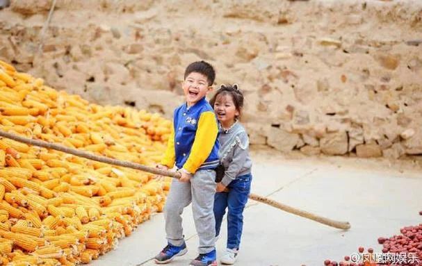 阿拉蕾父母叫什么_2
