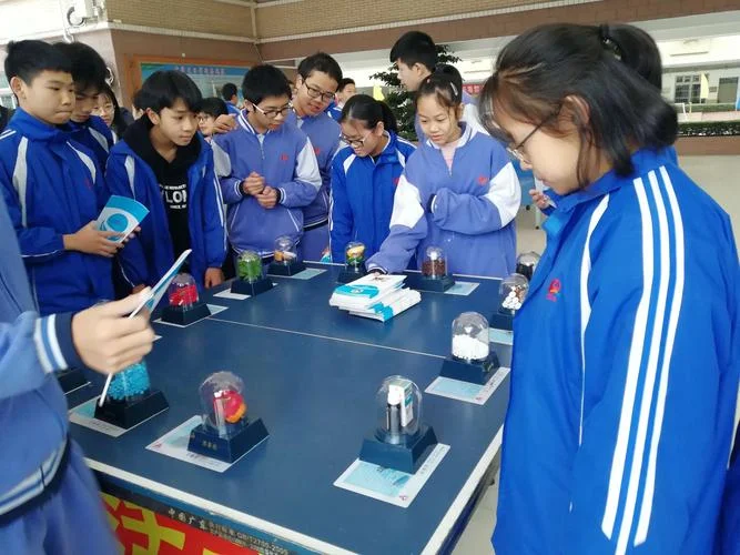 汇侨中学官网_2