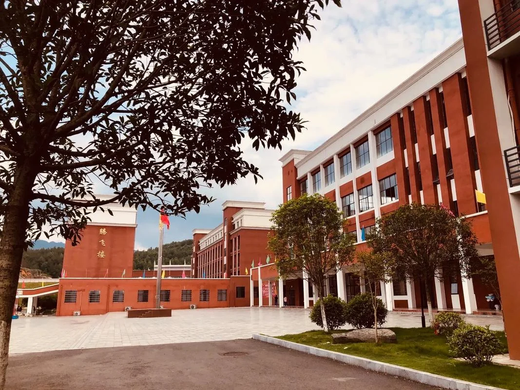 兴农中学乌当校区-兴农中学乌当校区