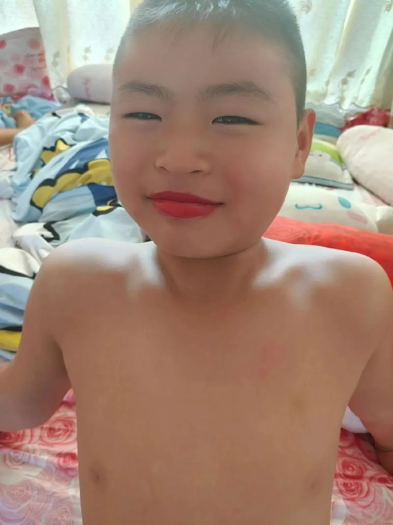 梦到儿子没穿衣服-梦见儿子未穿衣