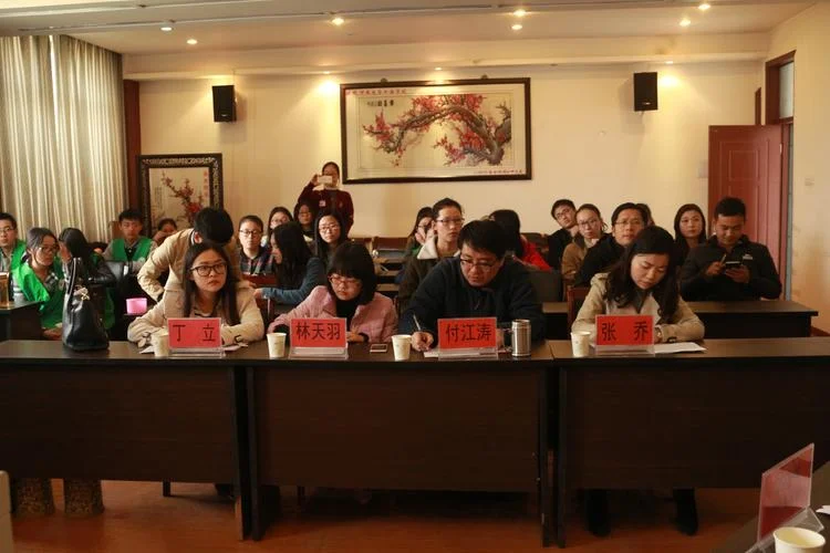 出国留学好坏英语辩论_2