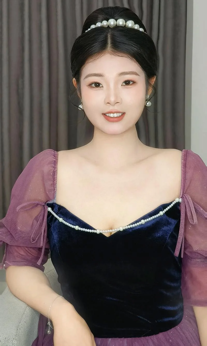 淡妆浓抹总相宜下一句_1