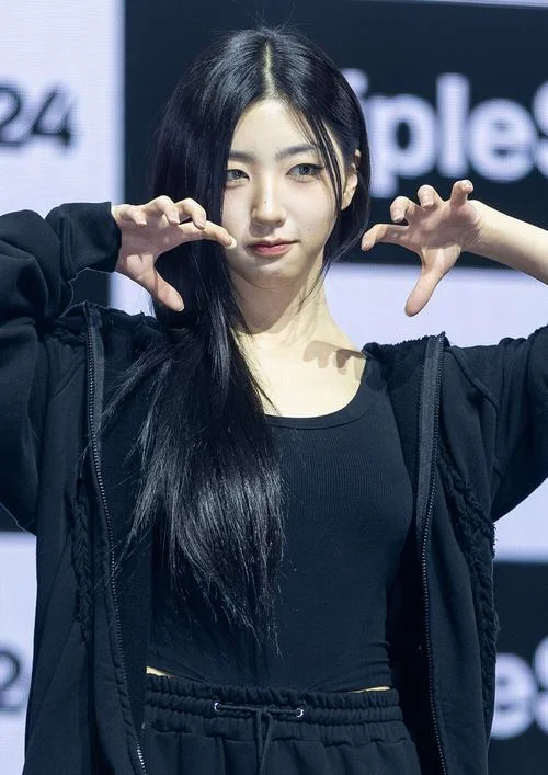 查出处网韩国女主播朴_1