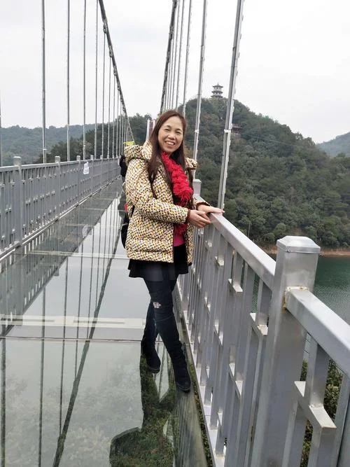 石燕湖玻璃桥景点-石燕湖玻璃桥