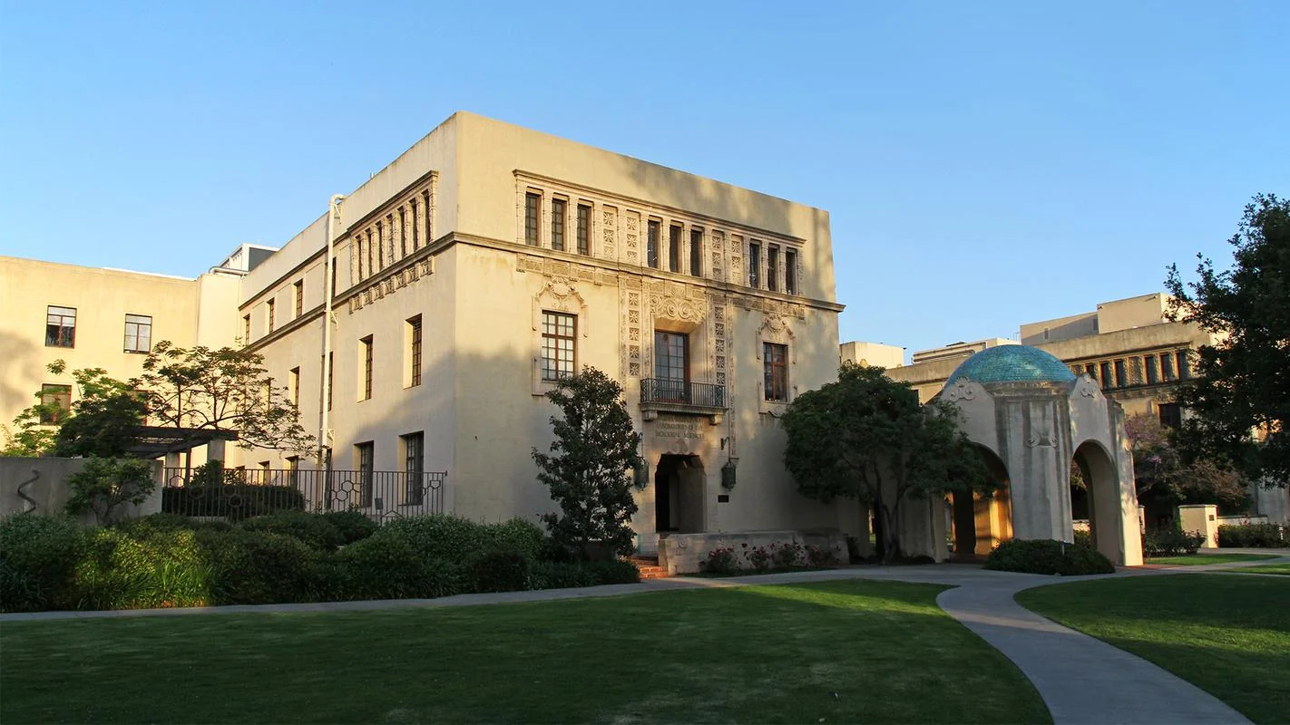 美国大学理工学院_2