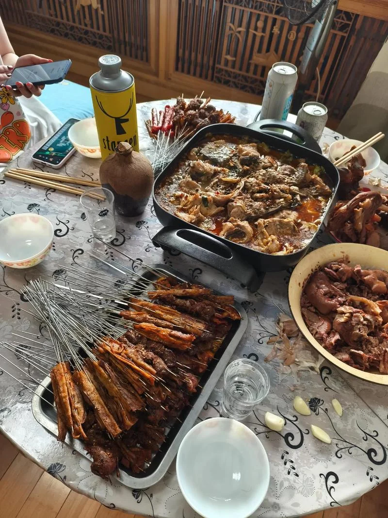 有酒有肉有姑娘出处_1
