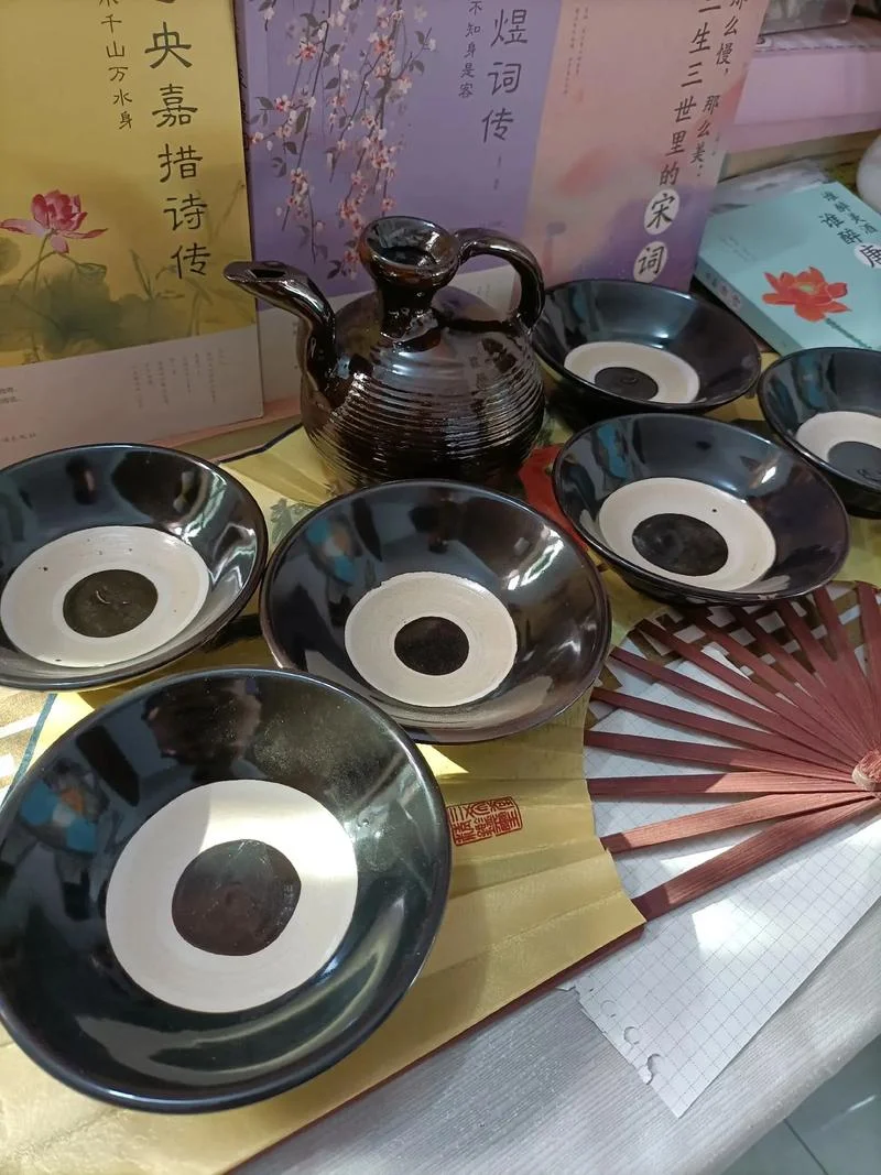 一壶乡愁是谁写的_1