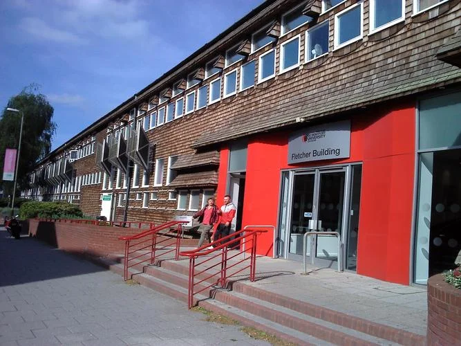 英国德蒙福特大学-英国德蒙福特大学