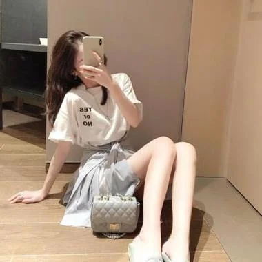 微信美女大长腿头像_1