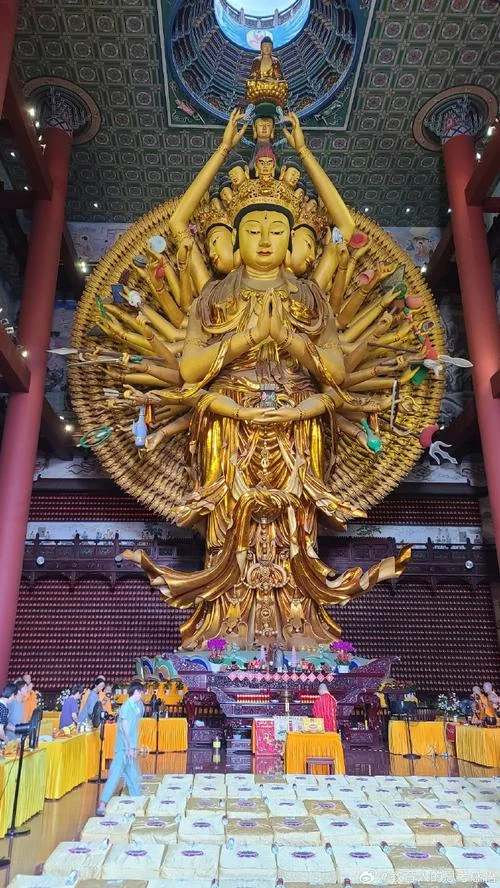旅游景点菩萨能拍照吗_1