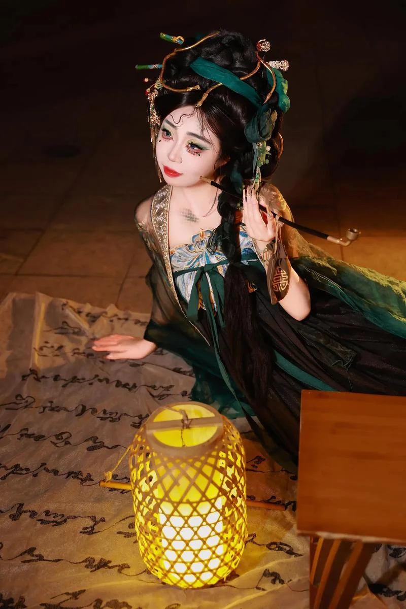 梦见青蛇缠腿_2
