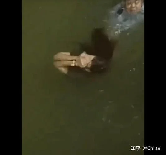 梦见自己落水死了-梦见落水亡身