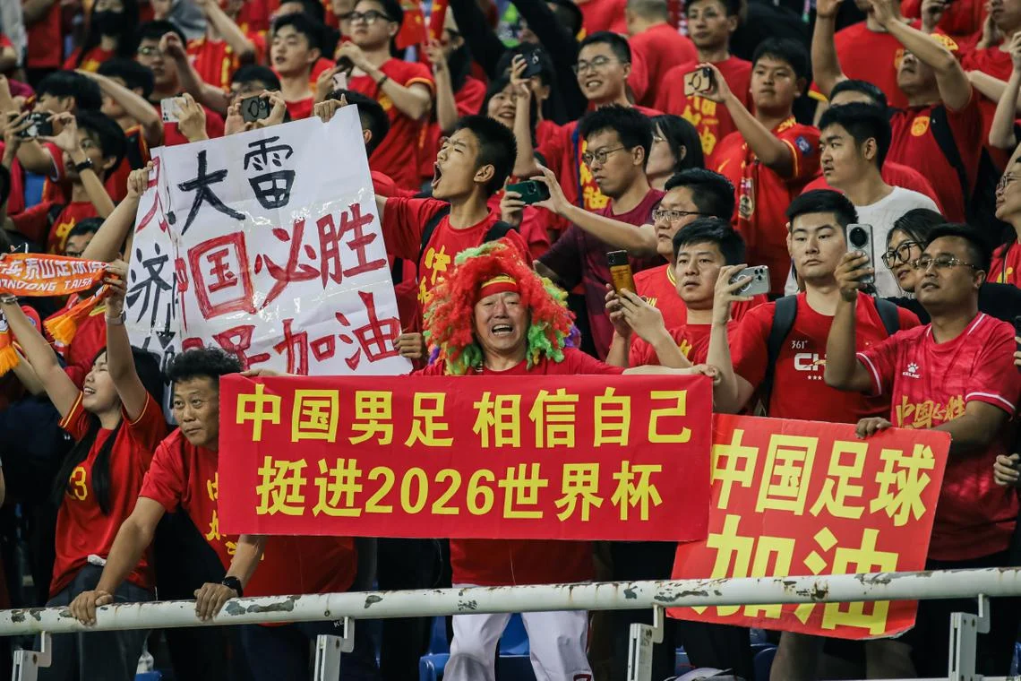 中国足球第一次冲击世界杯是在哪一年_1