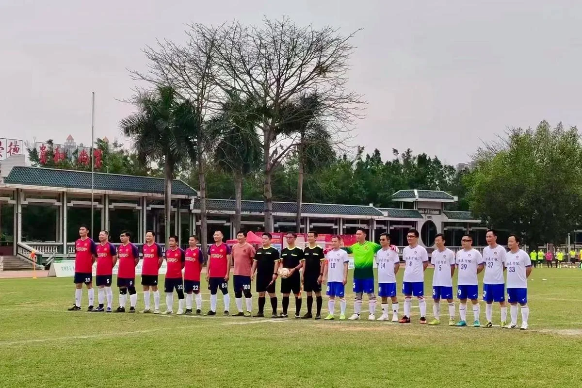 罗定中学城东学校校服-罗定城东校服