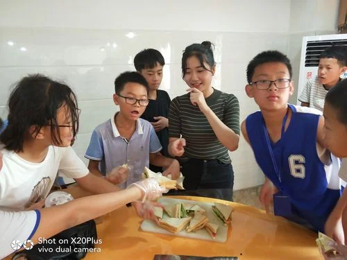 刺桐中学十五中分校吗_2