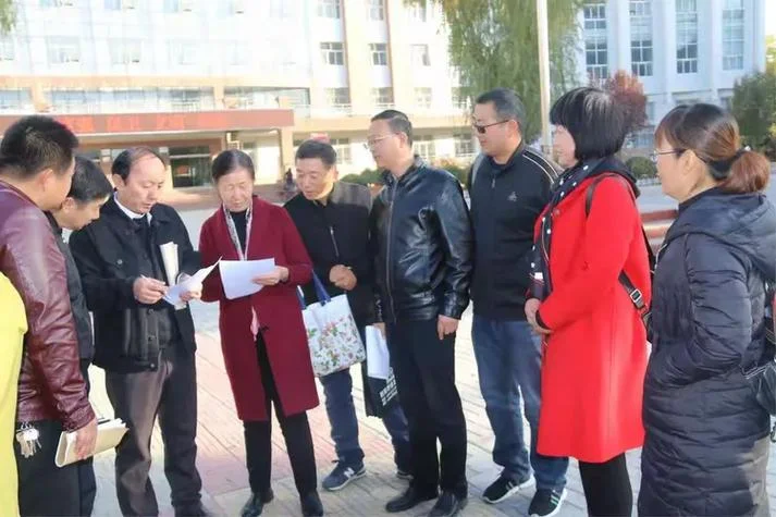 吴忠中学副校长_1