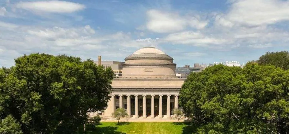 建筑系留学哪个大学好_2