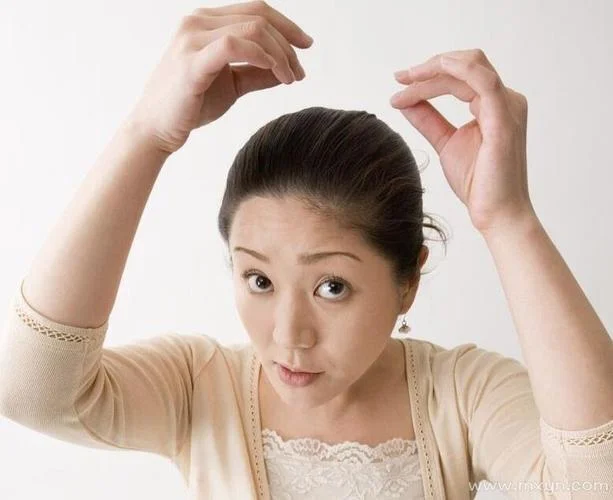 梦见面粉里有头发_1
