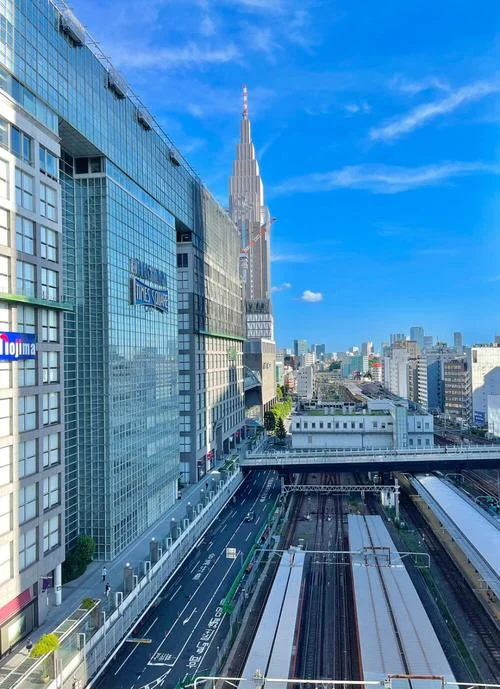 新宿著名景点_2