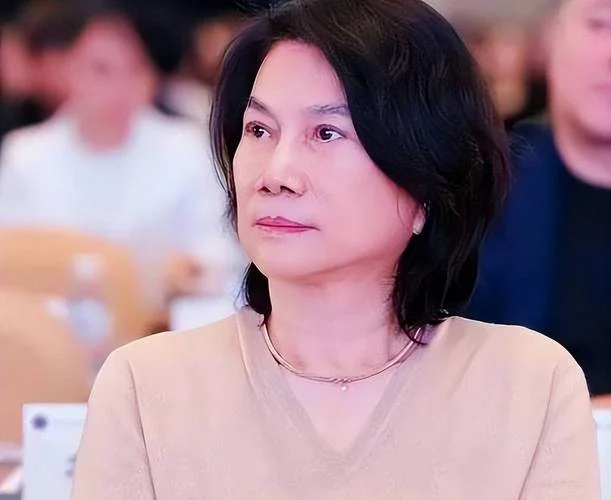 梦见董明珠是什么意思_2