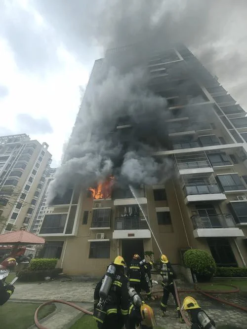 梦见楼下着火了_1