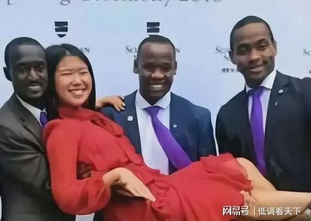 非洲留学生津贴九万_1