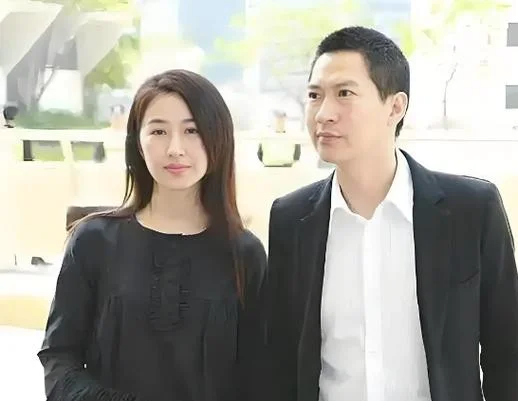 张家辉的老婆叫什么-张家辉的妻子