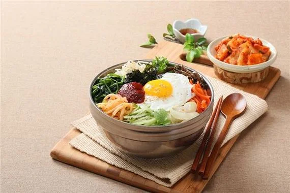 梦见吃大米饭是什么意思周公解梦-梦见吃米饭主富足