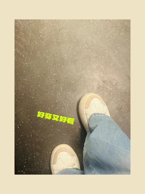 梦见鞋小不合脚_2