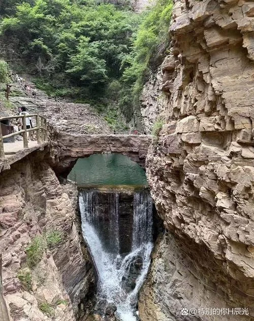 本溪滴台头子旅游景点-本溪滴台头子景