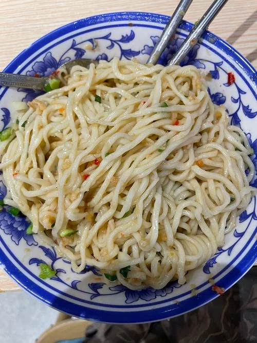 梦见方便面粉条-梦食方便面粉丝