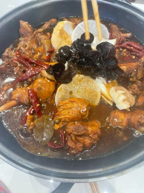 梦见吃鸡爪鸡腿-梦见吃鸡爪鸡腿