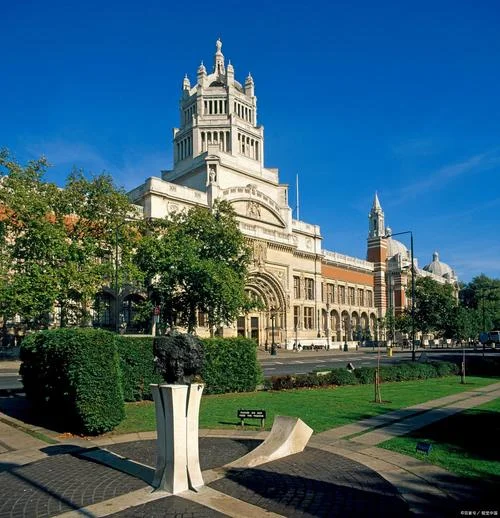 法国著名的大学_2