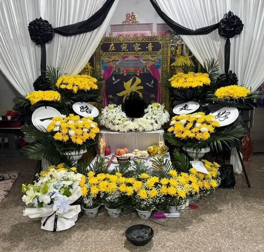 梦到亲人去世和棺材_1