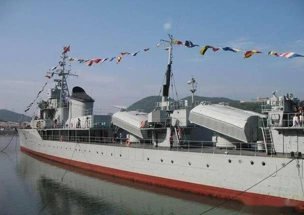 鞍山号驱逐舰 历史-鞍山舰历史
