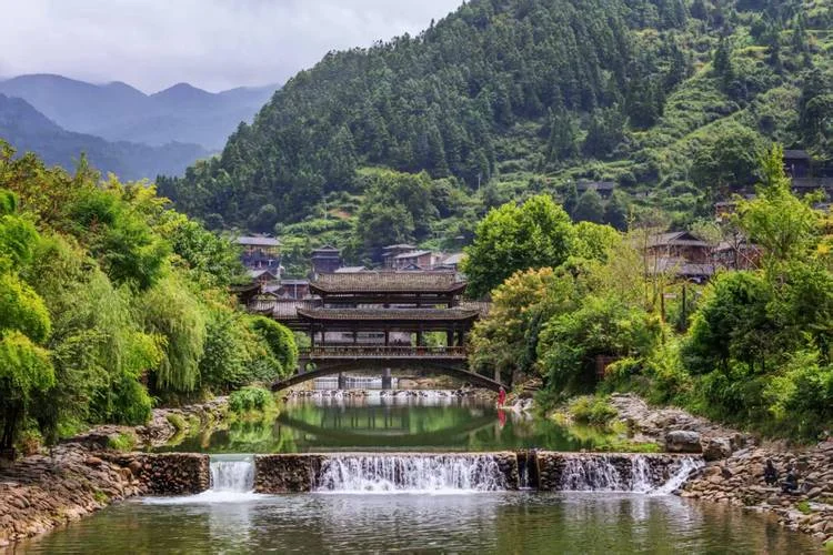 贵州出发高铁旅游攻略_1