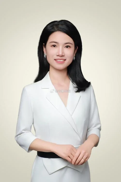 考研政治女老师-考研政治女教师