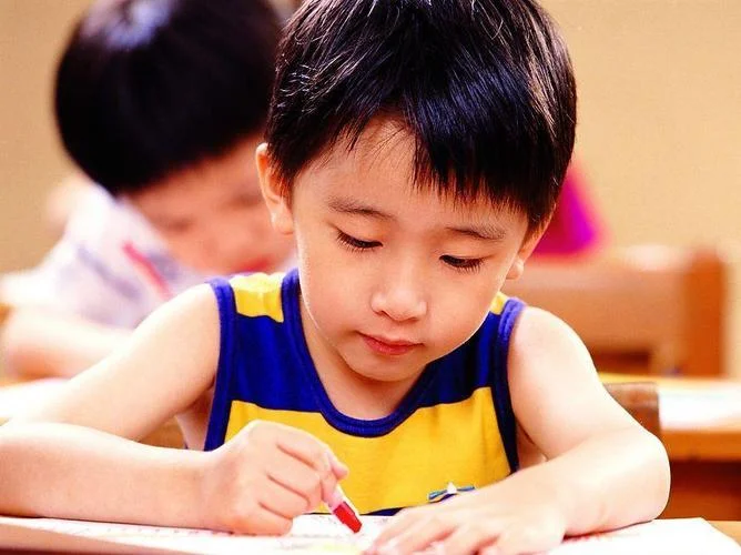 中学生开始学习忠字舞_2
