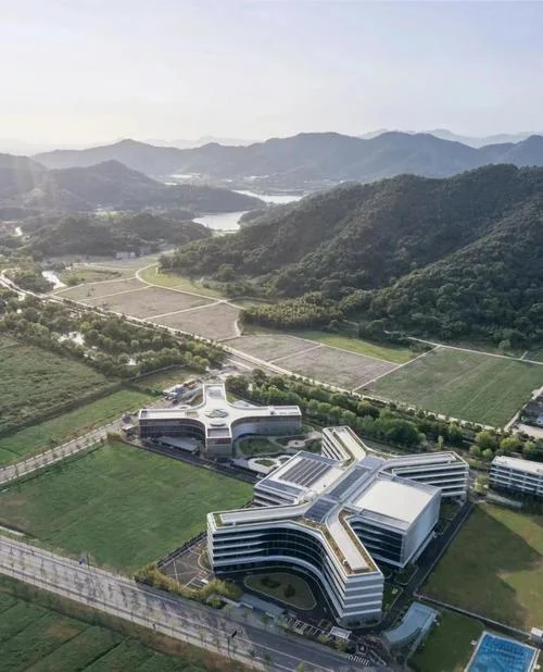 杭州国际高中留学_1